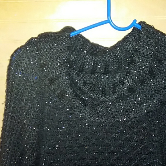 Sweater - Picture 7 of 7
